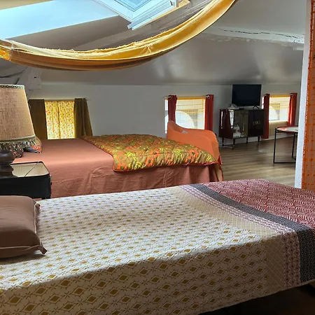 Chez Mary -les 70's Апартаменты